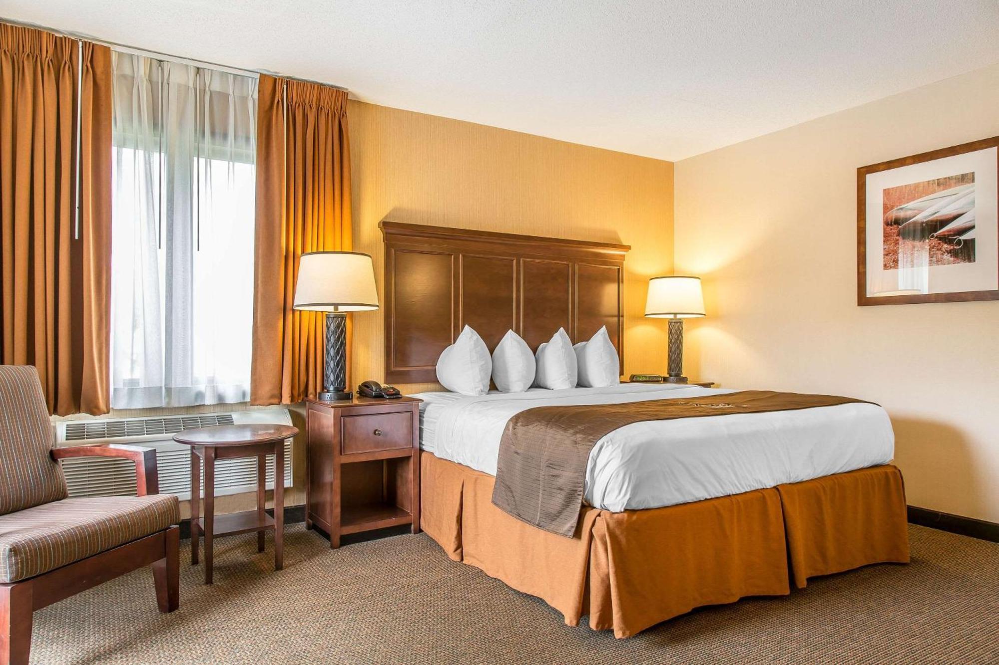 The Black Swan Lee - Lenox, Ascend Hotel Collection المظهر الخارجي الصورة