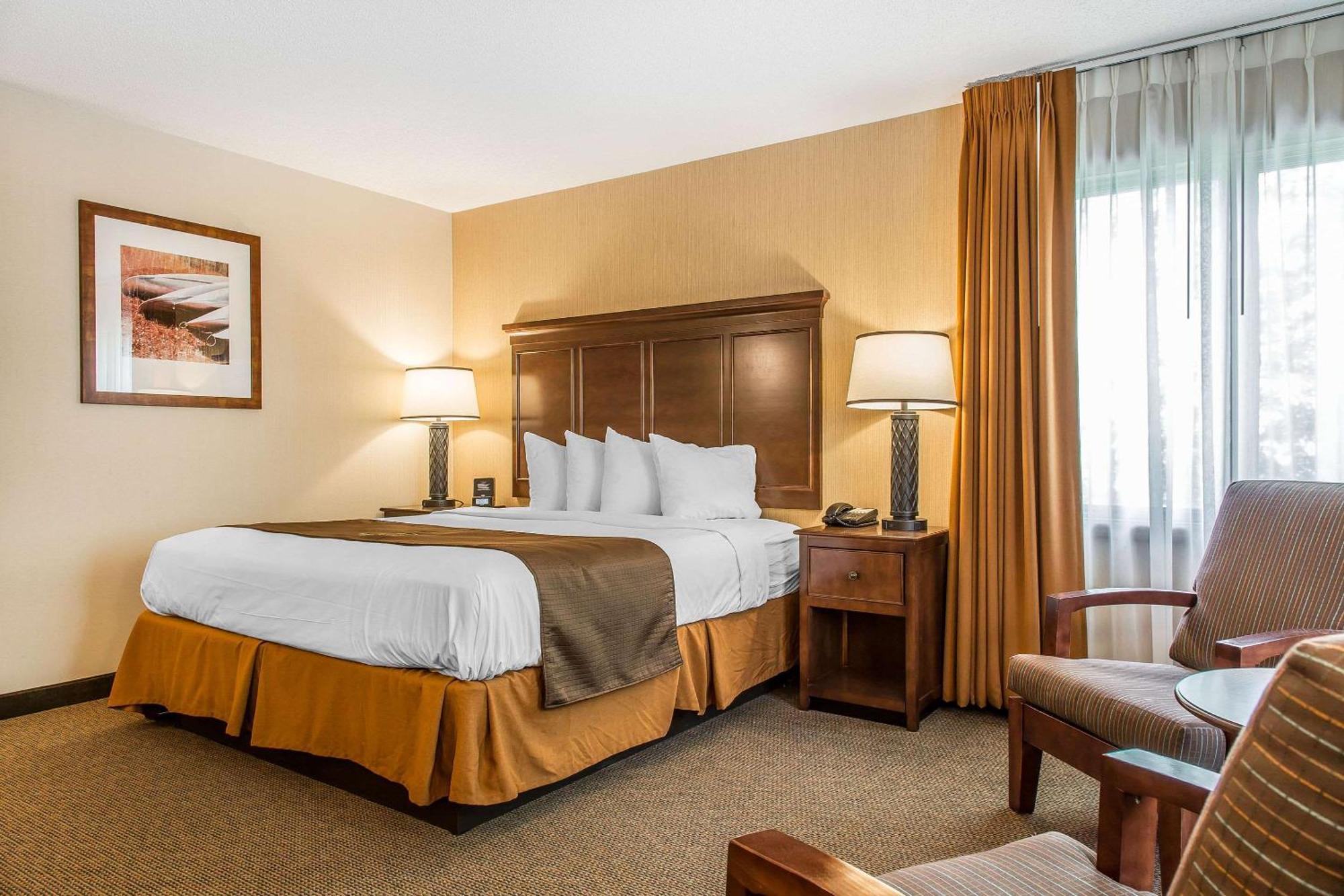 The Black Swan Lee - Lenox, Ascend Hotel Collection المظهر الخارجي الصورة