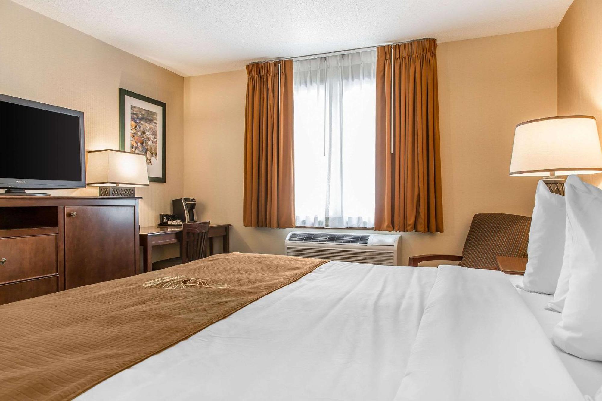 The Black Swan Lee - Lenox, Ascend Hotel Collection المظهر الخارجي الصورة